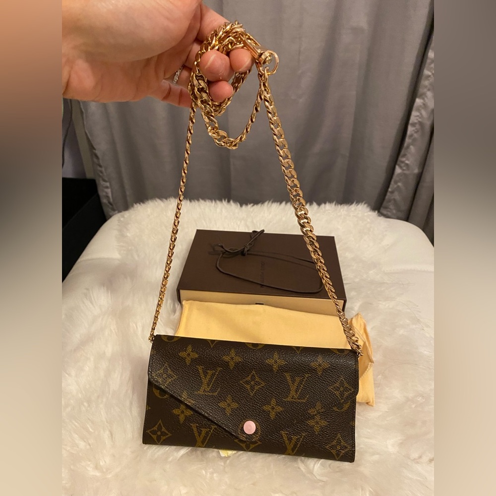 Louis Vuitton Josephine wallet